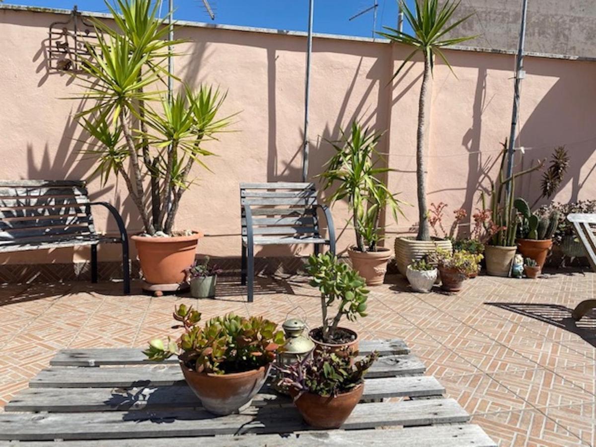 Panoramic Castle Apt Trastevere โรม ภายนอก รูปภาพ