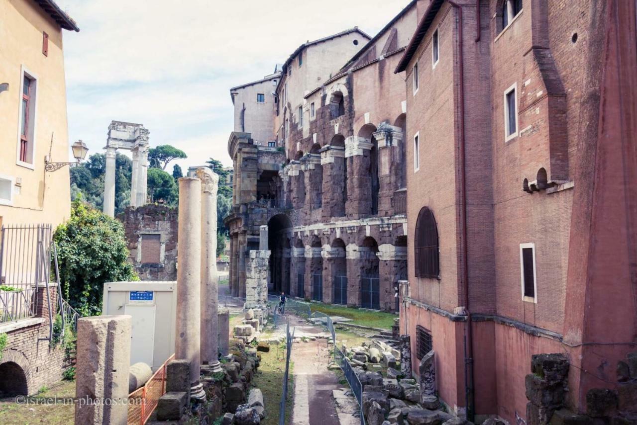 Panoramic Castle Apt Trastevere โรม ภายนอก รูปภาพ